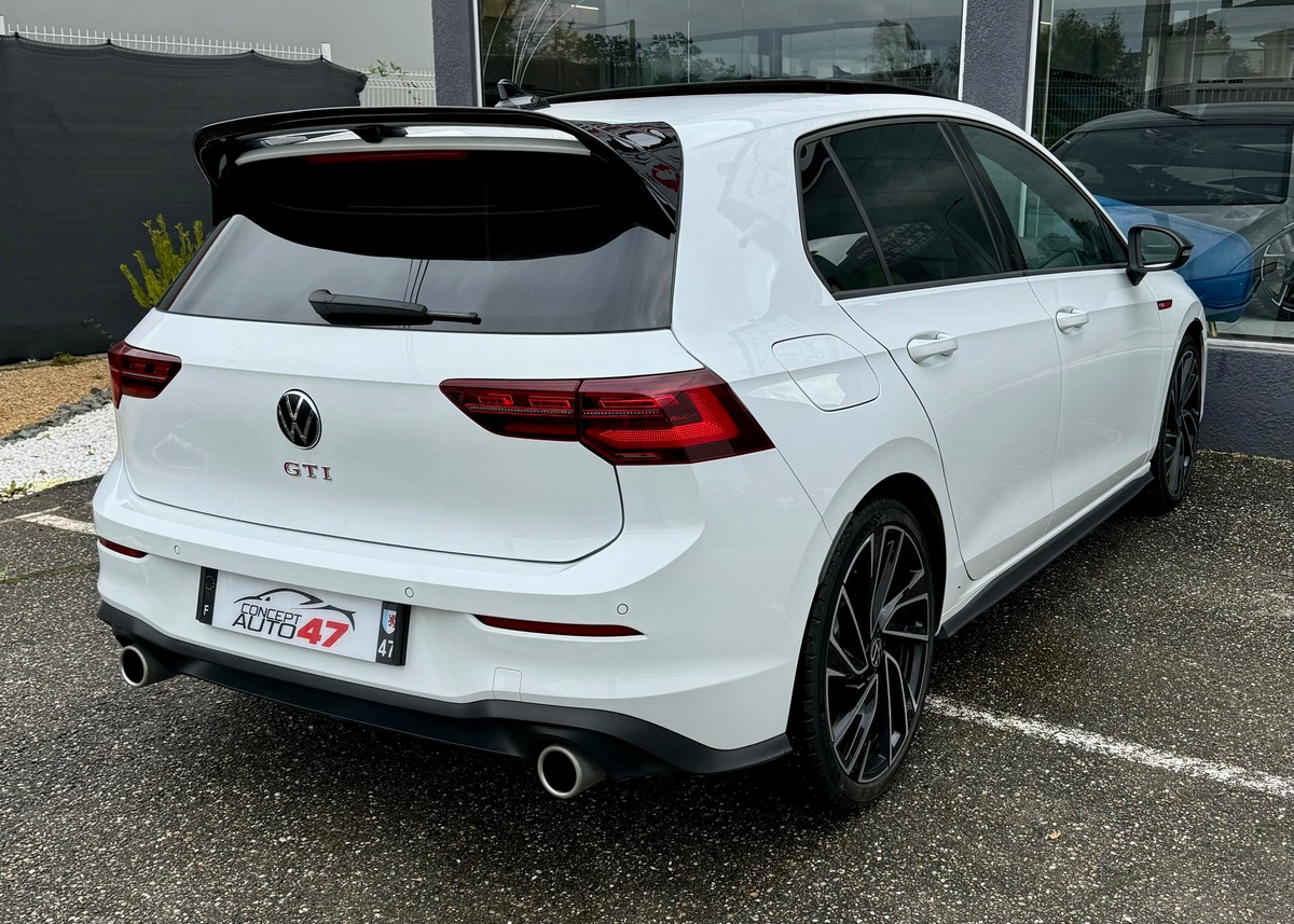 Volkswagen Golf GTI VIII 245 PERFORMANCE