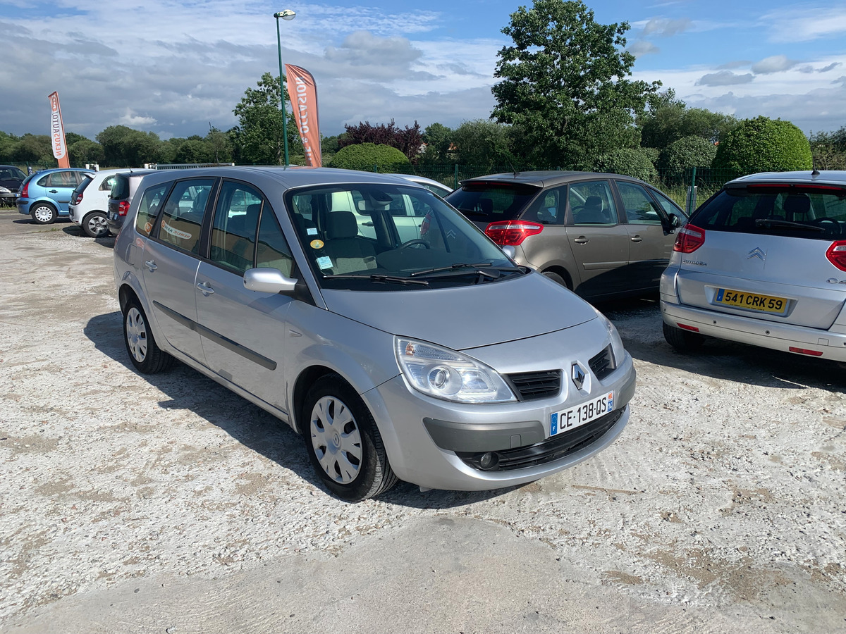 RENAULT Megane 1.9 dci 130ch 139329km 7PL