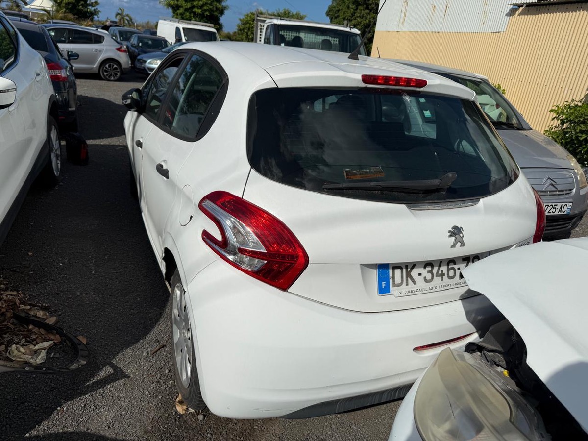 Peugeot 208 UTILITAIRE VENDU EN ETAT PROBLEME DEMARRAGE