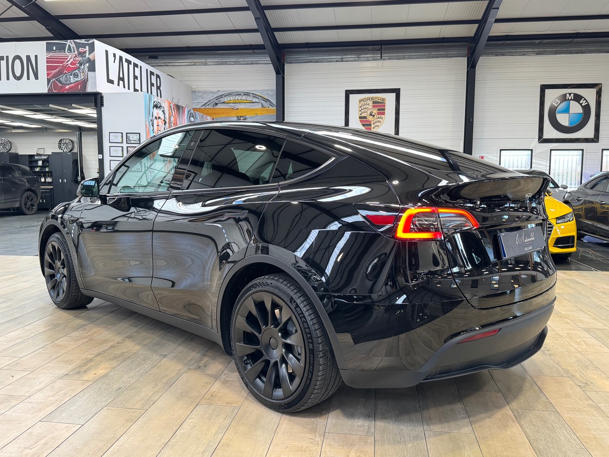 Tesla Model Y 347 cv PREMIÈRE MAIN AUTOPILOTE