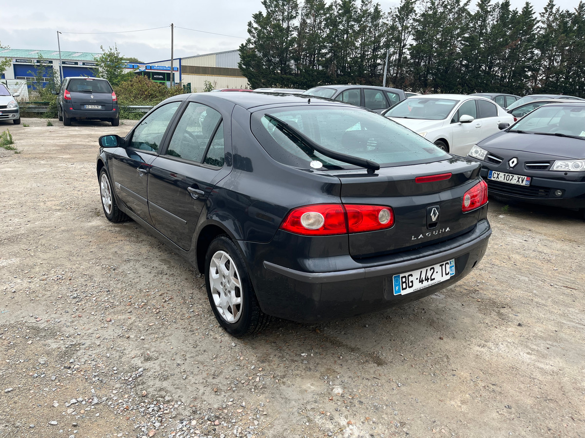 RENAULT Laguna 1.6i 16v127291 km