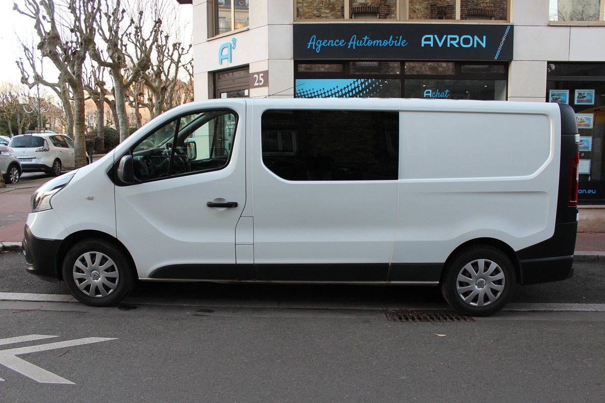 Renault Trafic III 1.6 DCI 145  CABINE L2H1 CONFORT 6 places