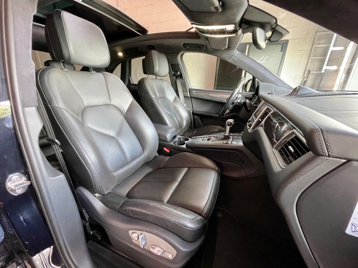Porsche Macan 3.6 V6 TURBO 400 Full Options a