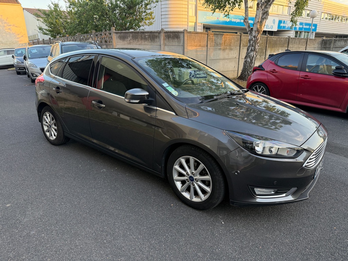Ford Focus Titanium 1.6 TDCI 115 CV S&S 1er main 4XCBL