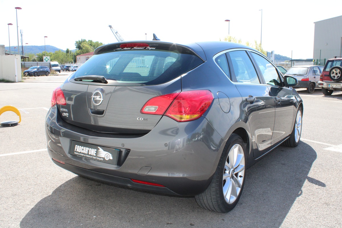 Opel Astra 1.7 CDTI125 FAP Cosmo