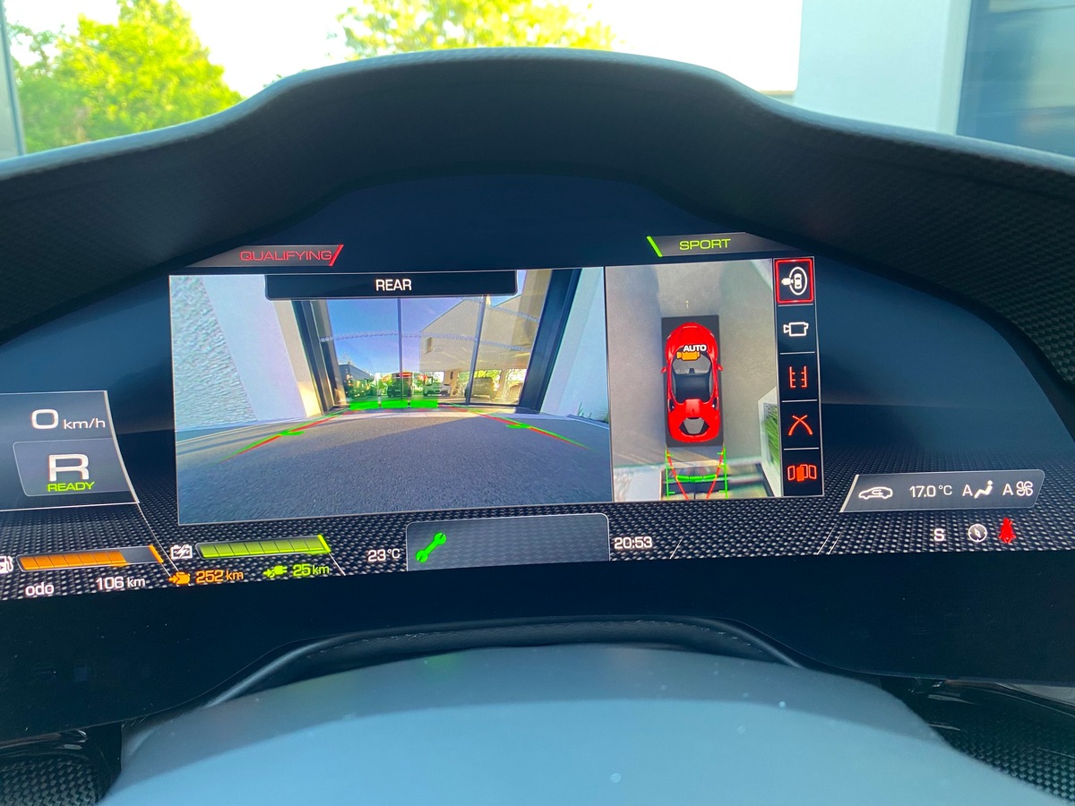 Ferrari SF90 SPIDER / TVA / 1ERE MAIN / 300 KMS
