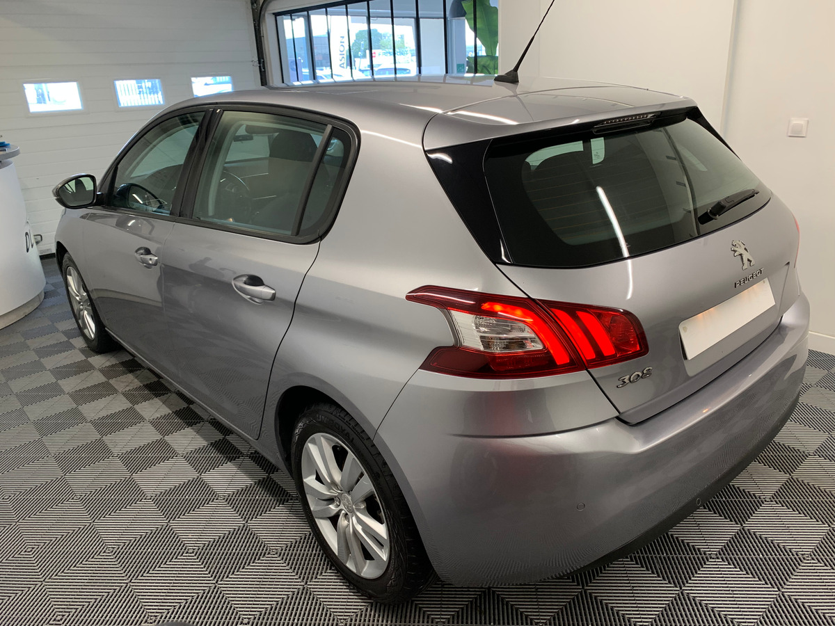 Peugeot 308 1.6 e-HDi 115 Business Pack