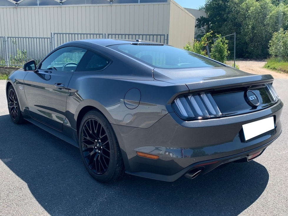 Ford Mustang Fastback 5.0 V8 421 GT BV6 9950kms G