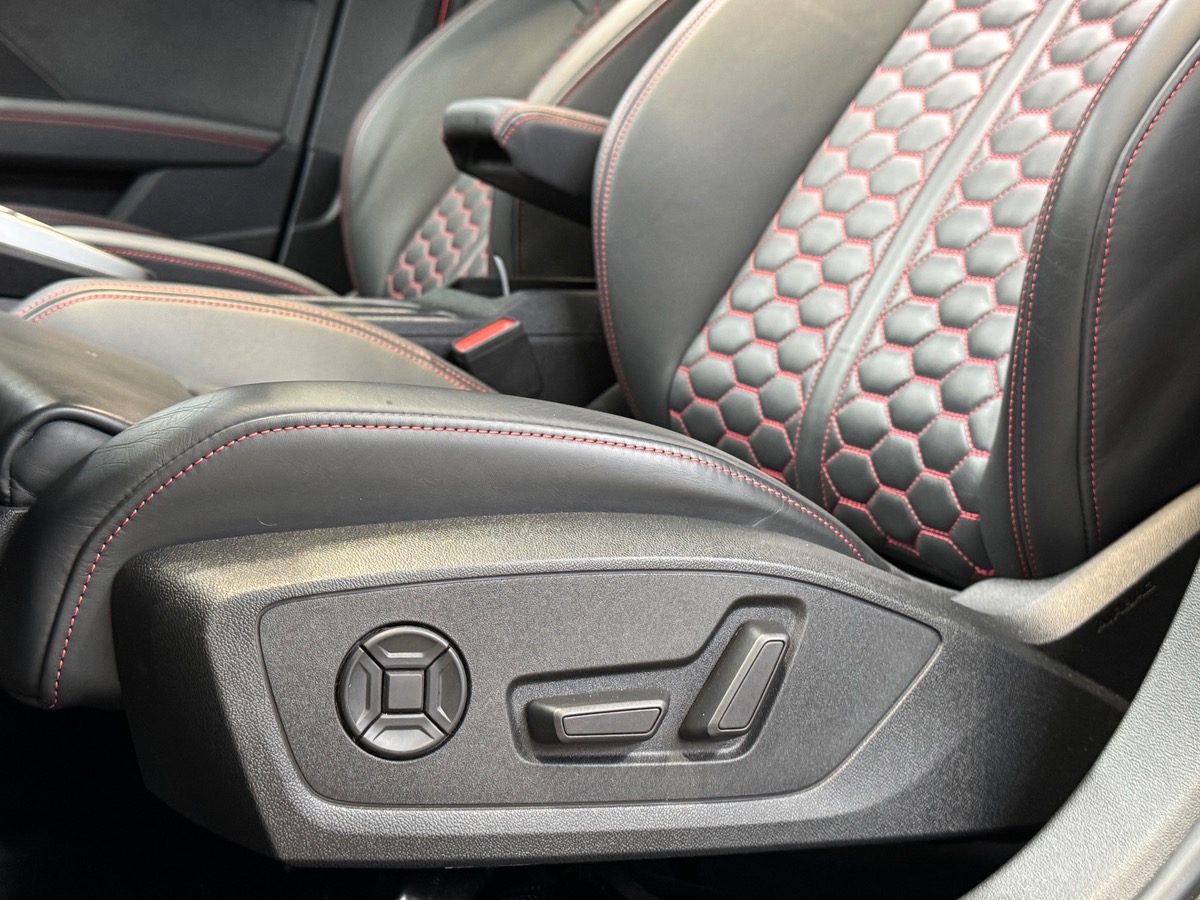 Audi RS3 2.5 TFSI 400 QUATTRO S-TRONIC7 TOIT OUVRANT / B&O IMMAT FR b
