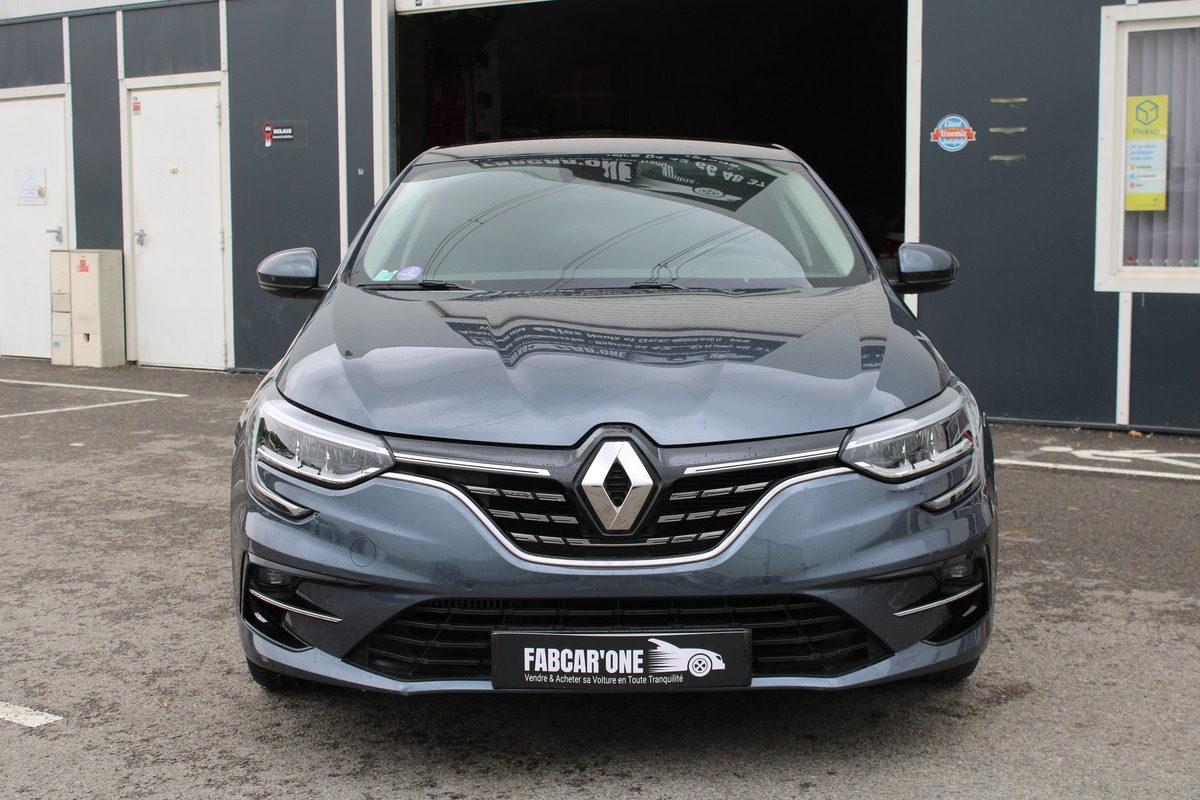 RENAULT Megane IV 1.3 TCe 140ch EDC7 Intens Suréquipée