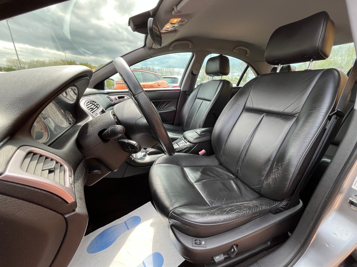Peugeot 607 Phase 2 2.7 HDi 204 ch Boîte automatique EXECUTIVE PACK