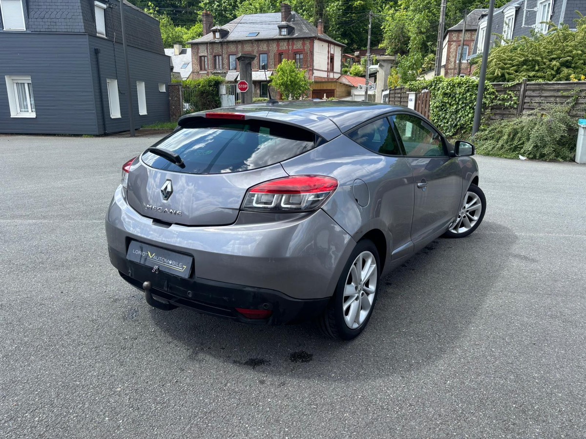 RENAULT Megane 3 Coupé 1.5 Dci 110 BVA Dynamique - Révisée - Garantie