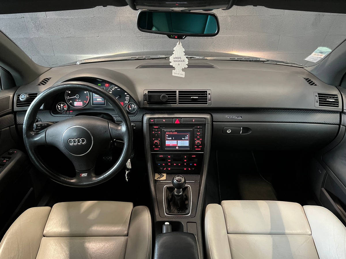Audi S4 4.2 v8 344cv