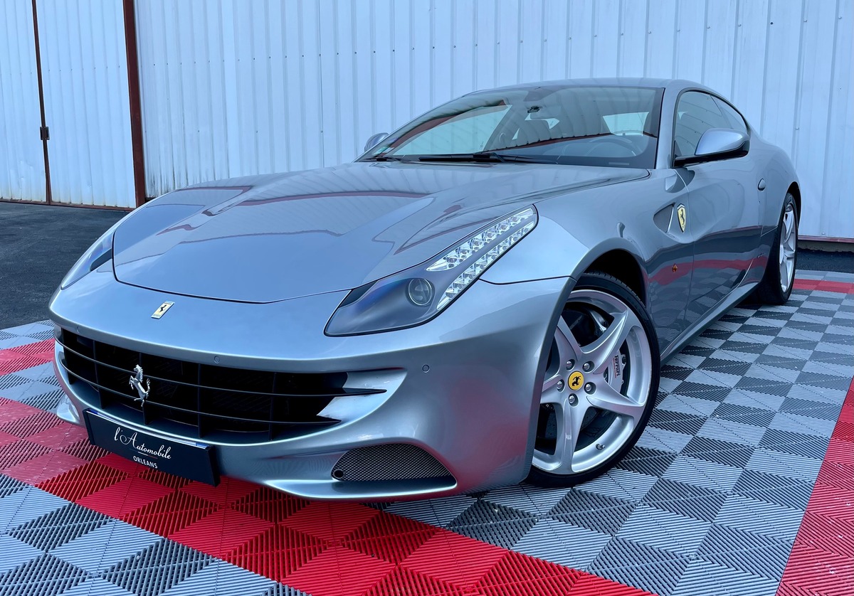 Ferrari Ff V12 4RM 660 FR POZZI