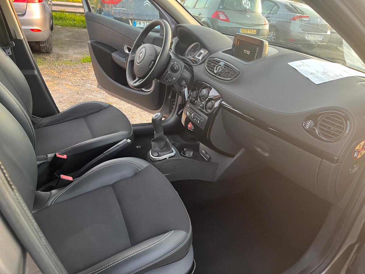 RENAULT Clio 1.5 dci 217665km