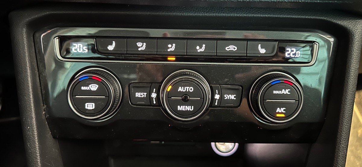 Volkswagen Tiguan II CONFORTLINE 2.0 TDi 16V BMT 150 cv