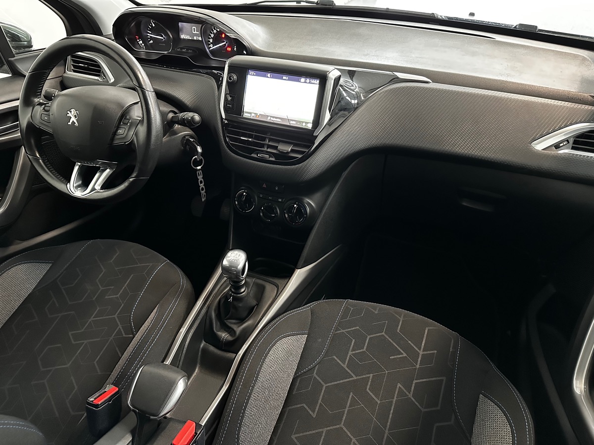 Peugeot 2008 BlueHDi 100ch BVM6 Style