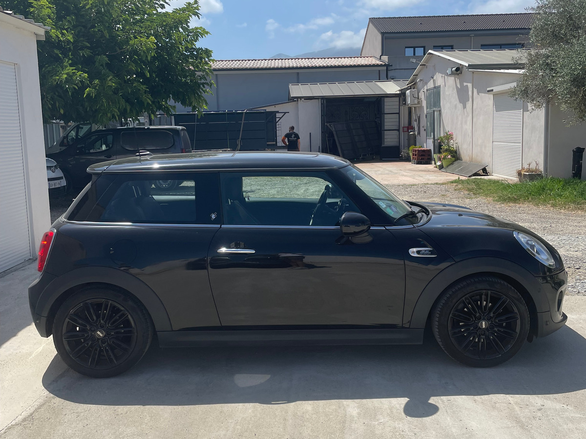 Mini Cooper Blackfriars 136ch F56