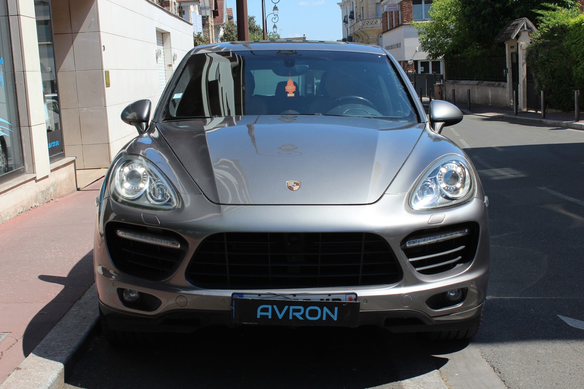 Porsche CAYENNE TURBO S Boîte automatique - II 4.8 V8 500 TURBO TIPTRONIC
