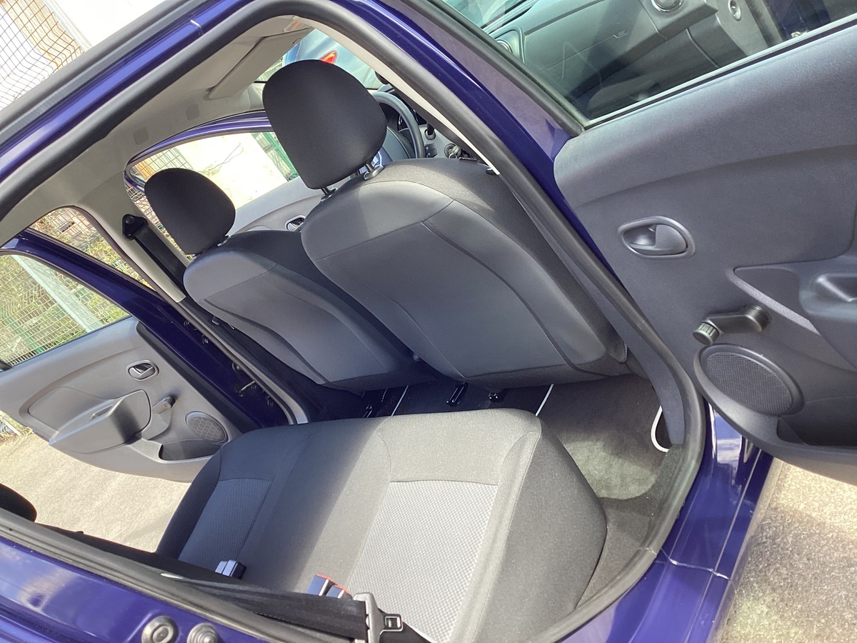 Dacia Sandero 1.2 Ambiance  très belle