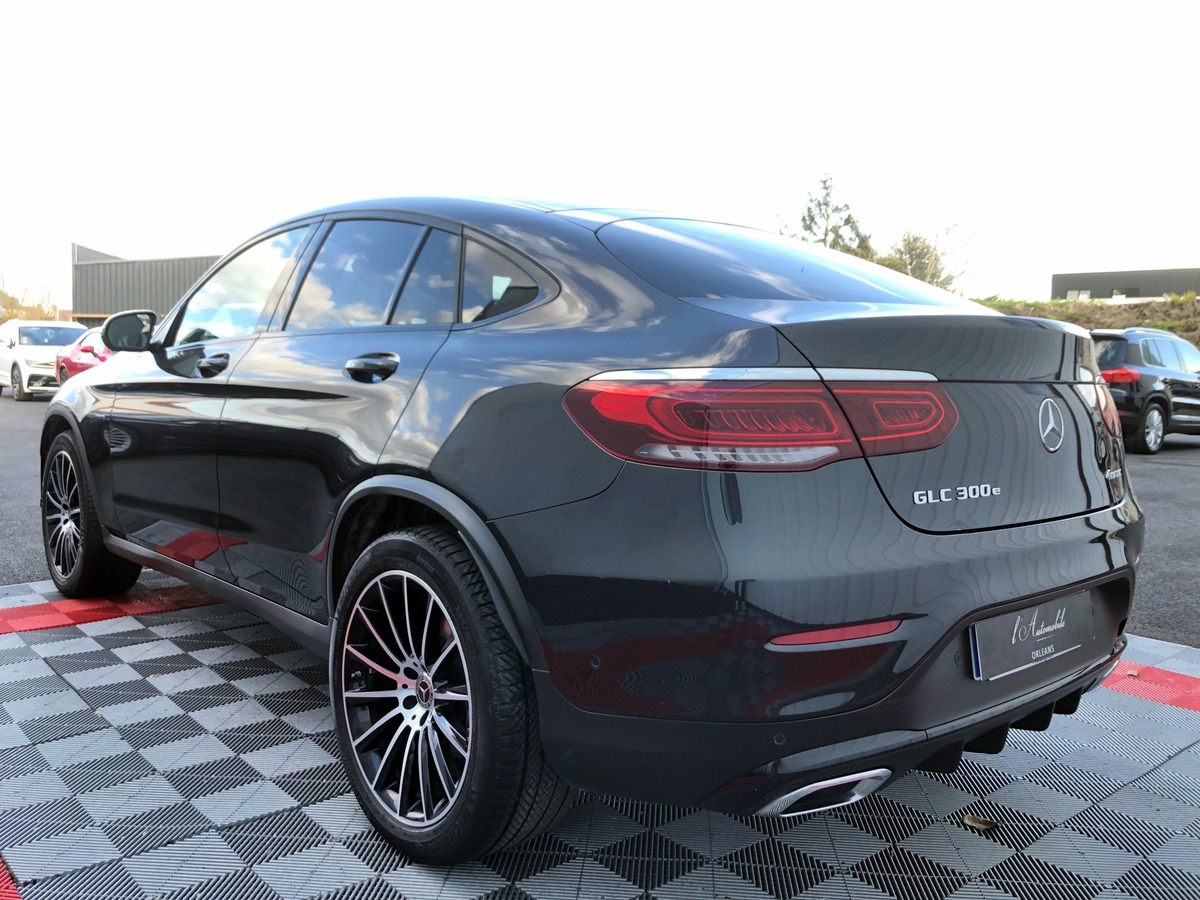 Mercedes-Benz GLC Coupé (2) 4MATIC 300e 211 AMG LINE