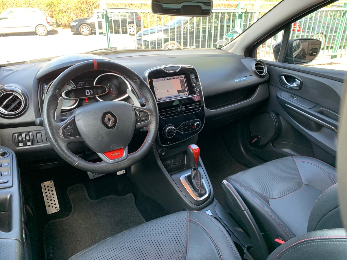 RENAULT Clio IV 1.6 Turbo 220 RS TROPHY EDC