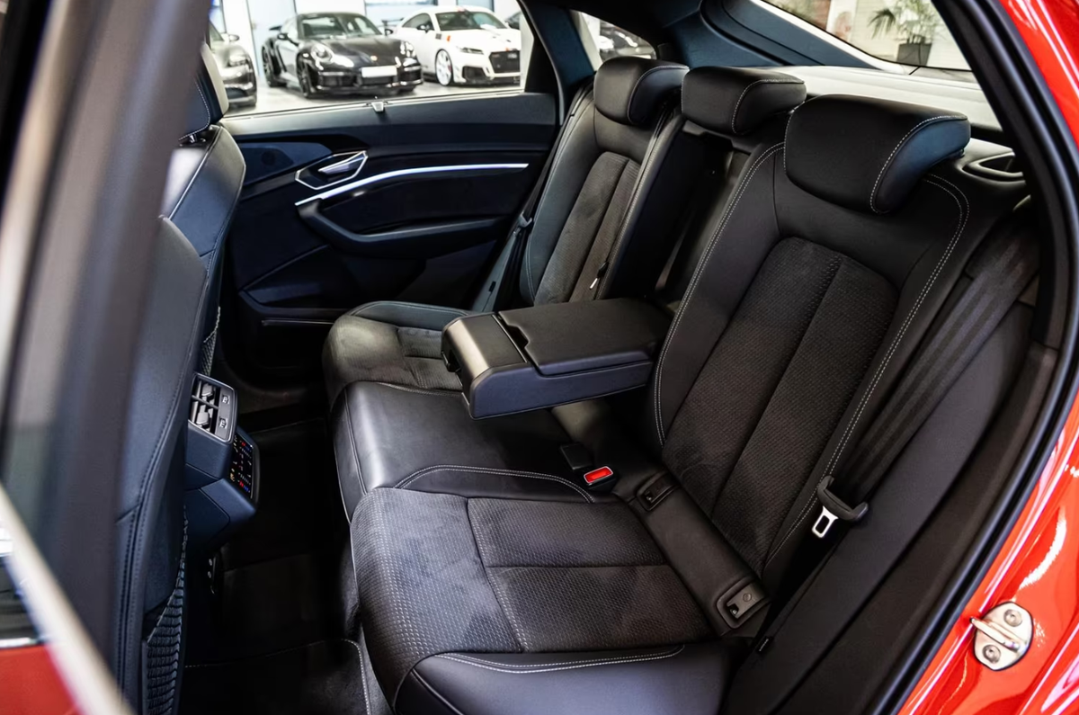 Audi e-tron Sportback 55 408ch S Line e-quattro