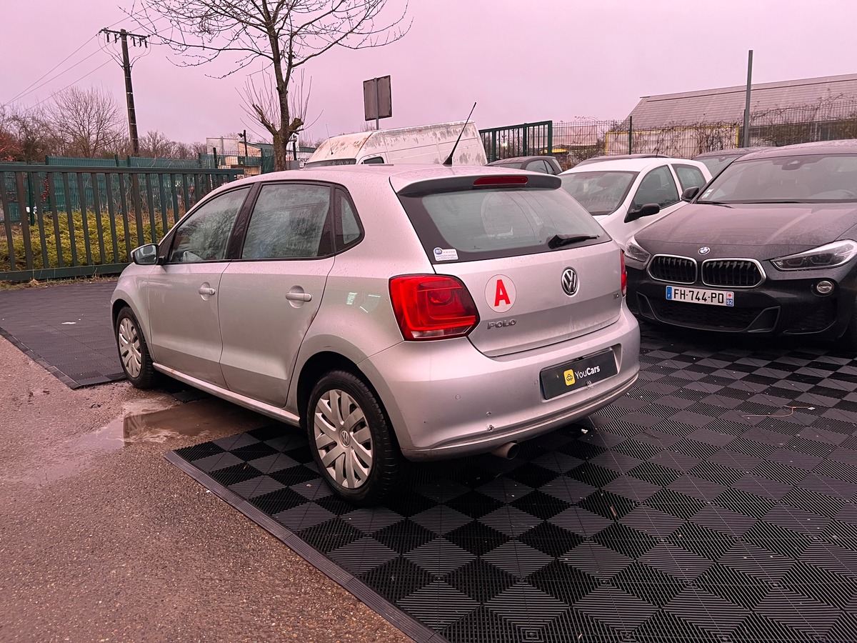 Volkswagen Polo 5 portes 1.6 TDI 90 cv - RADAR DE RECUL - DISTRIBUTION A JOUR - IDEAL JEUNE PERMIS