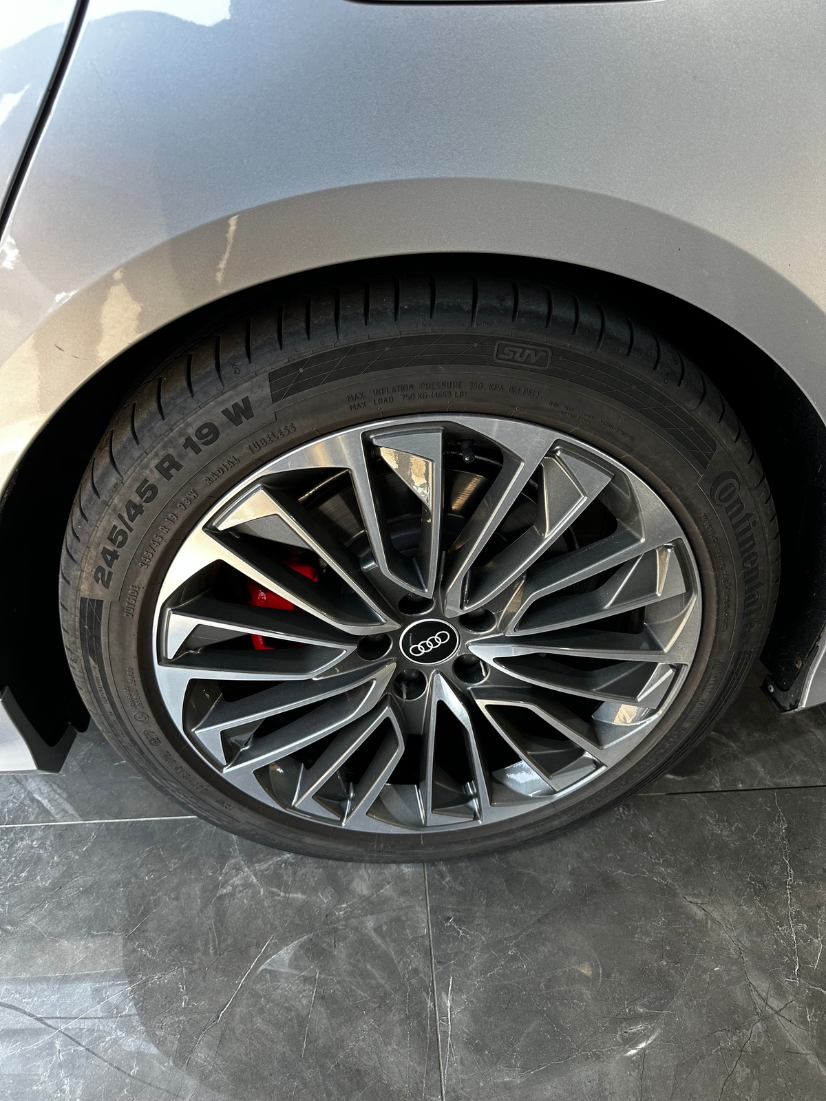 Audi A6 Avant 55 TFSI e 367 ch S-Line