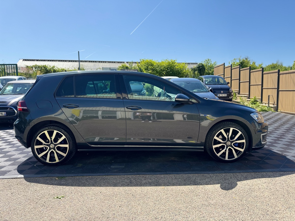 Volkswagen Golf GTE 7 1.4 TSI 204 Hybrid DSG6 150 cv - CAMERA DE RECUL - REGULATEUR ADAPTATIF