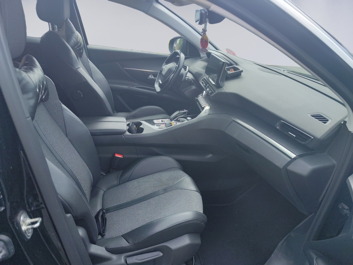 Peugeot 3008 HYbrid4 II (2) 1.6 HYBRID 225 ALLURE E-EAT8