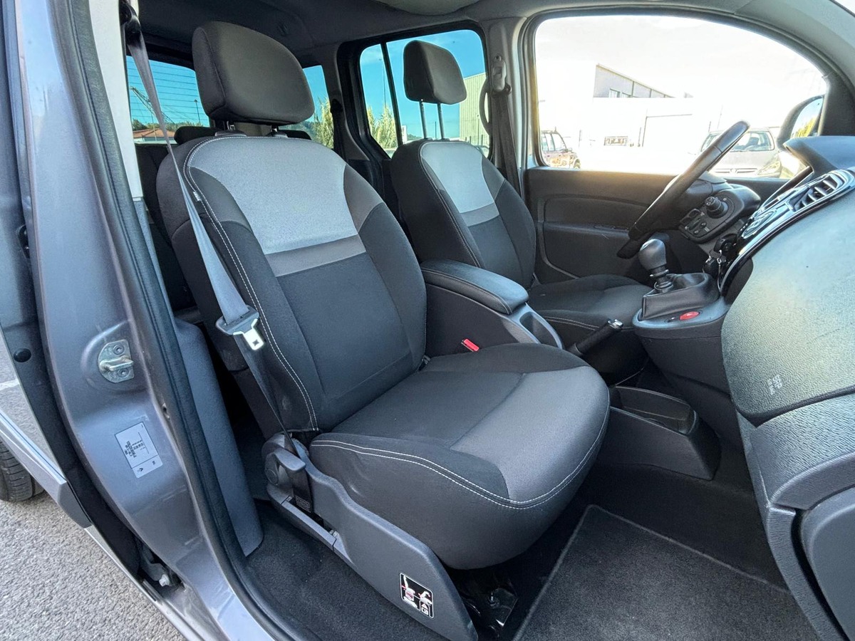 RENAULT Kangoo 1.5 Blue dCi 115ch Intens