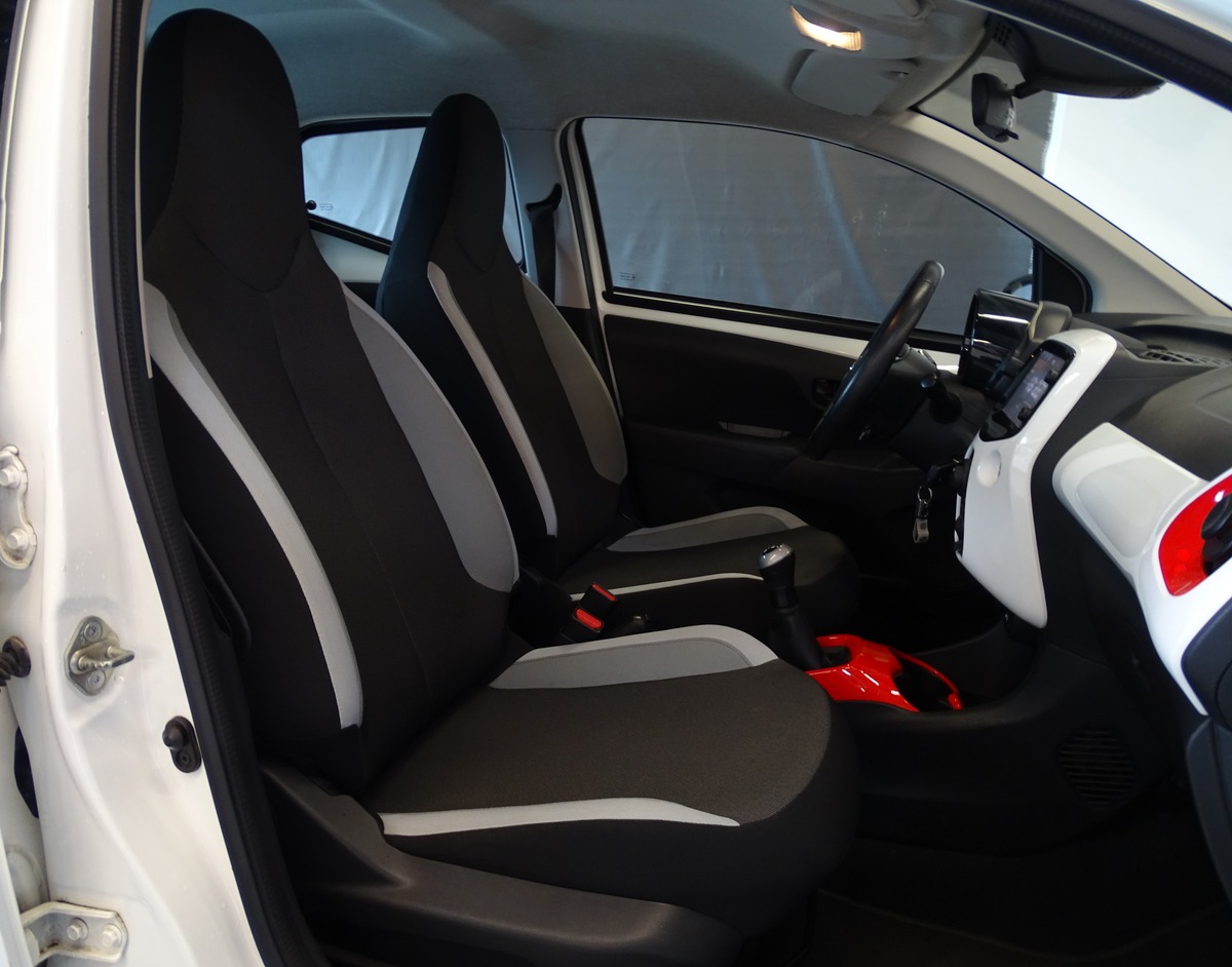 Toyota Aygo II 1.0 VVT-I 69 Ch X-PLAY 5P ( Caméra de recul / Régulateur / Clim )