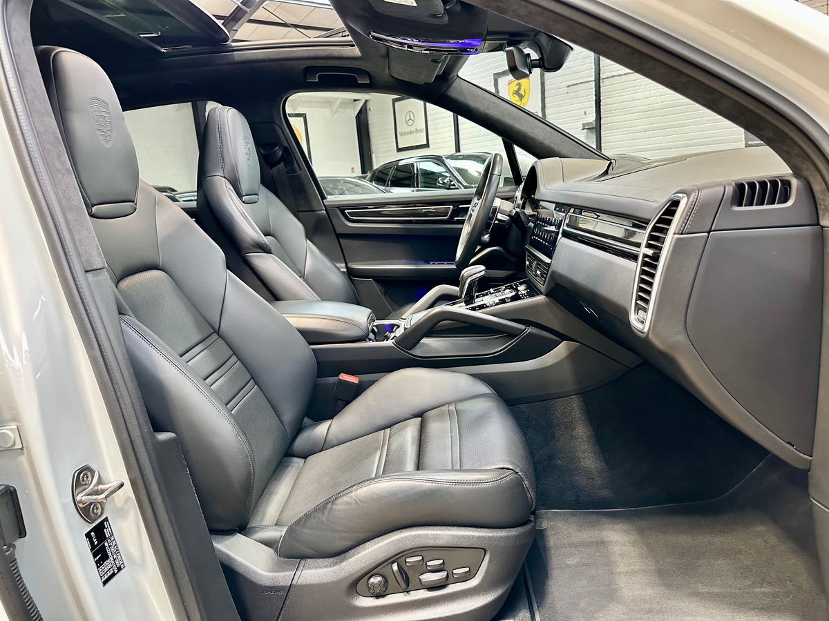 Porsche Cayenne III 3.0 V6 462 E-Hybrid Options+++