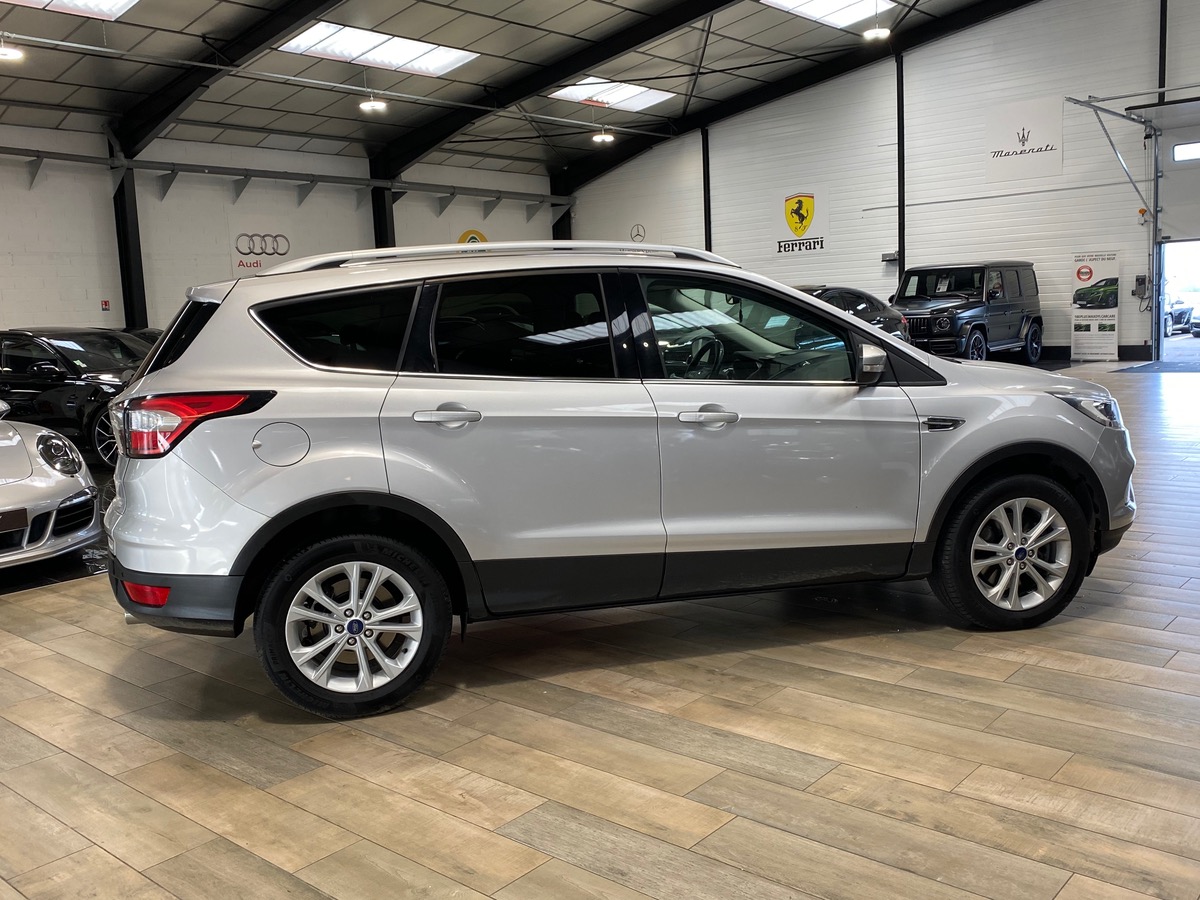 Ford Kuga 2.0 TDCI 150 4WD TITANIUM CAM/ATT ELEC B