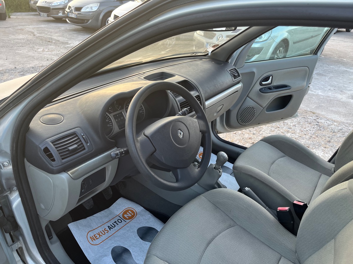 RENAULT Clio privileg