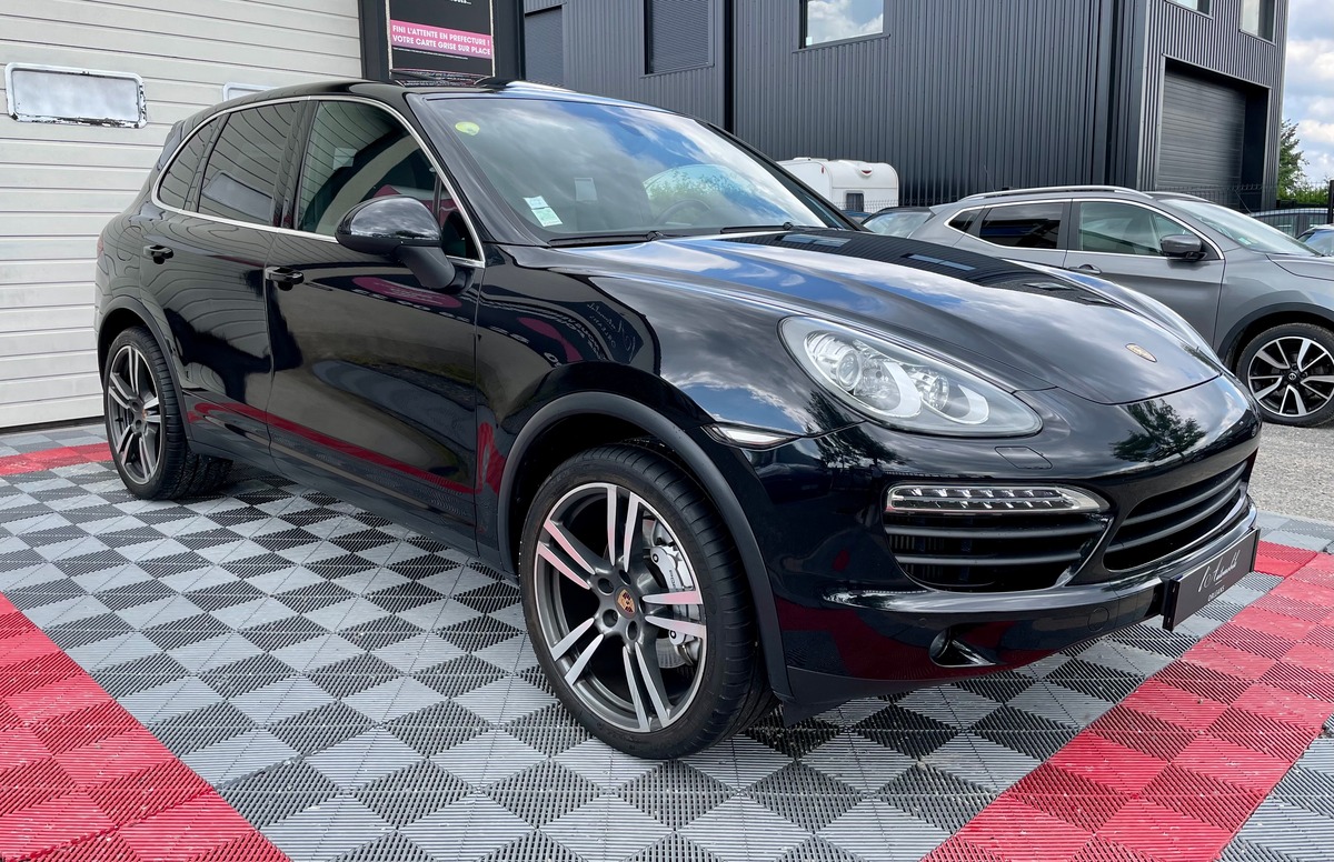 Porsche Cayenne S V8 4.2 TDi DPF 382 AWD b