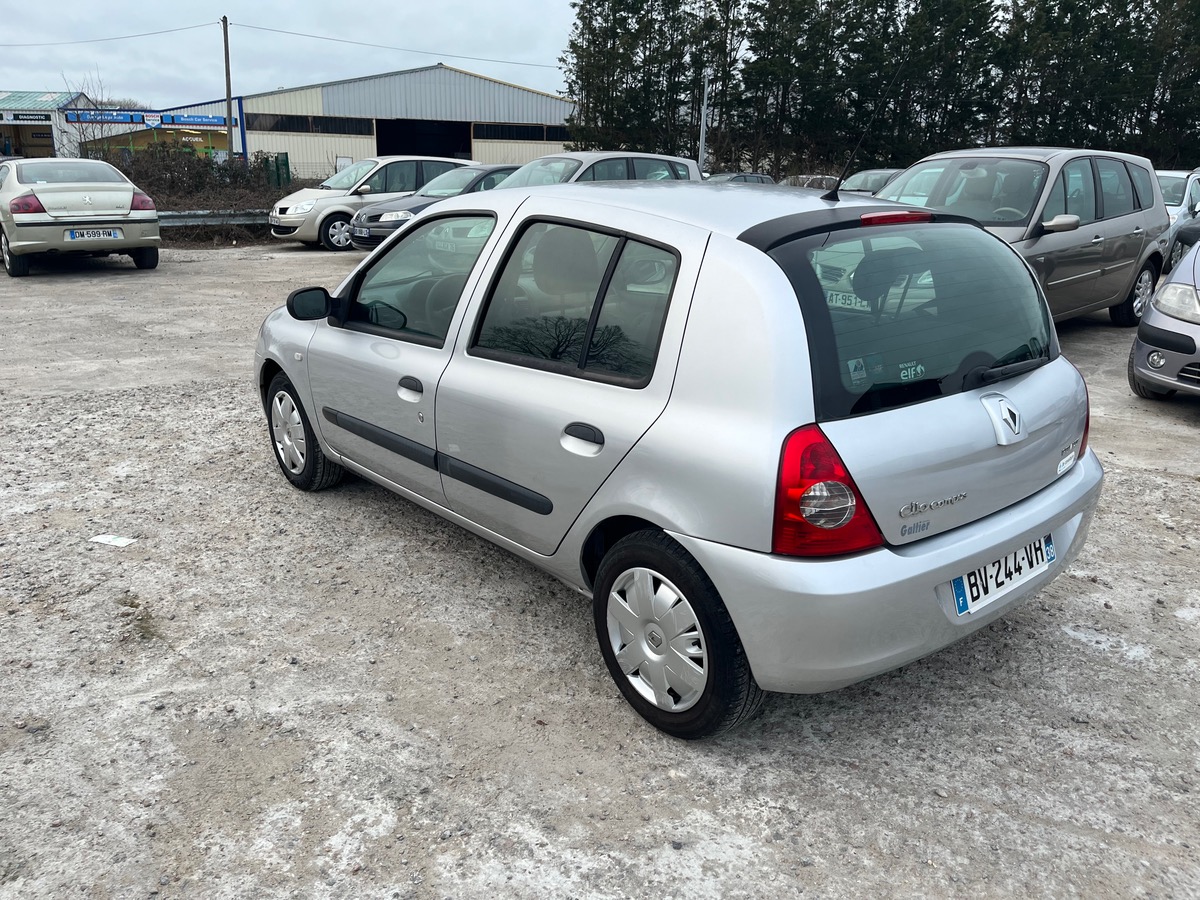 RENAULT Clio 1.5 dci 147774km