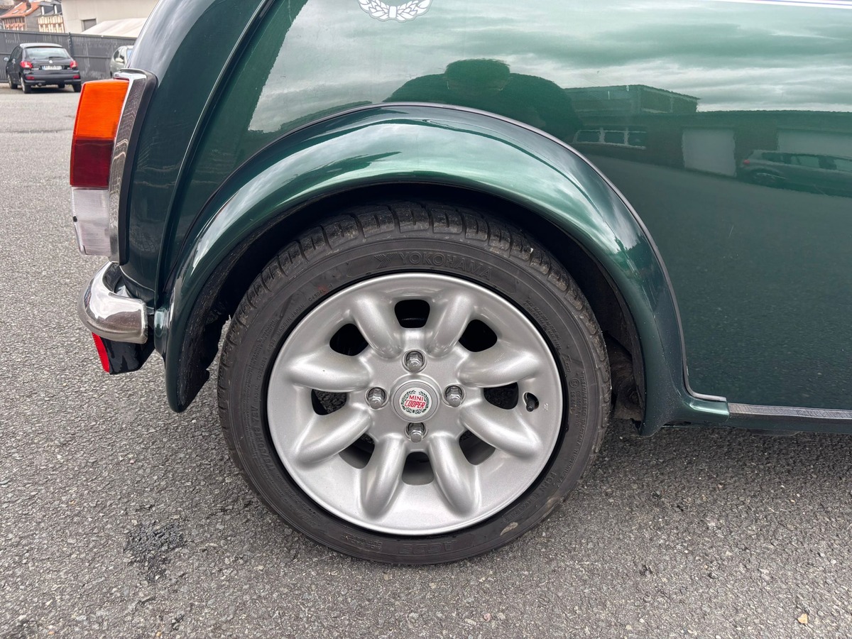 Mini MINI COOPER 1.3 MPI INJECTION - Révisée