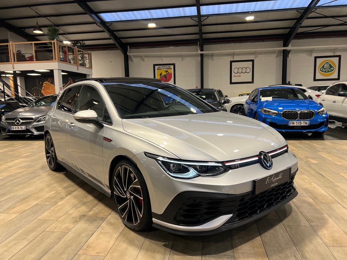 Volkswagen Golf 8 VIII 2.0 TSI 300 GTI CLUBSPORT DSG7 /TOIT PANO/JA19/CARPLAY/