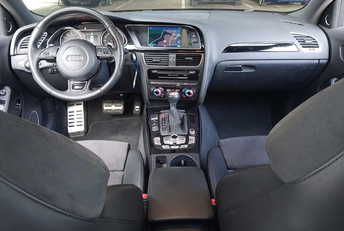 Audi RS4 Avant IV 4.2 V8 FSI 450ch quattro S tronic 7 Bang&Olufsen Toit ouvrant Caméra