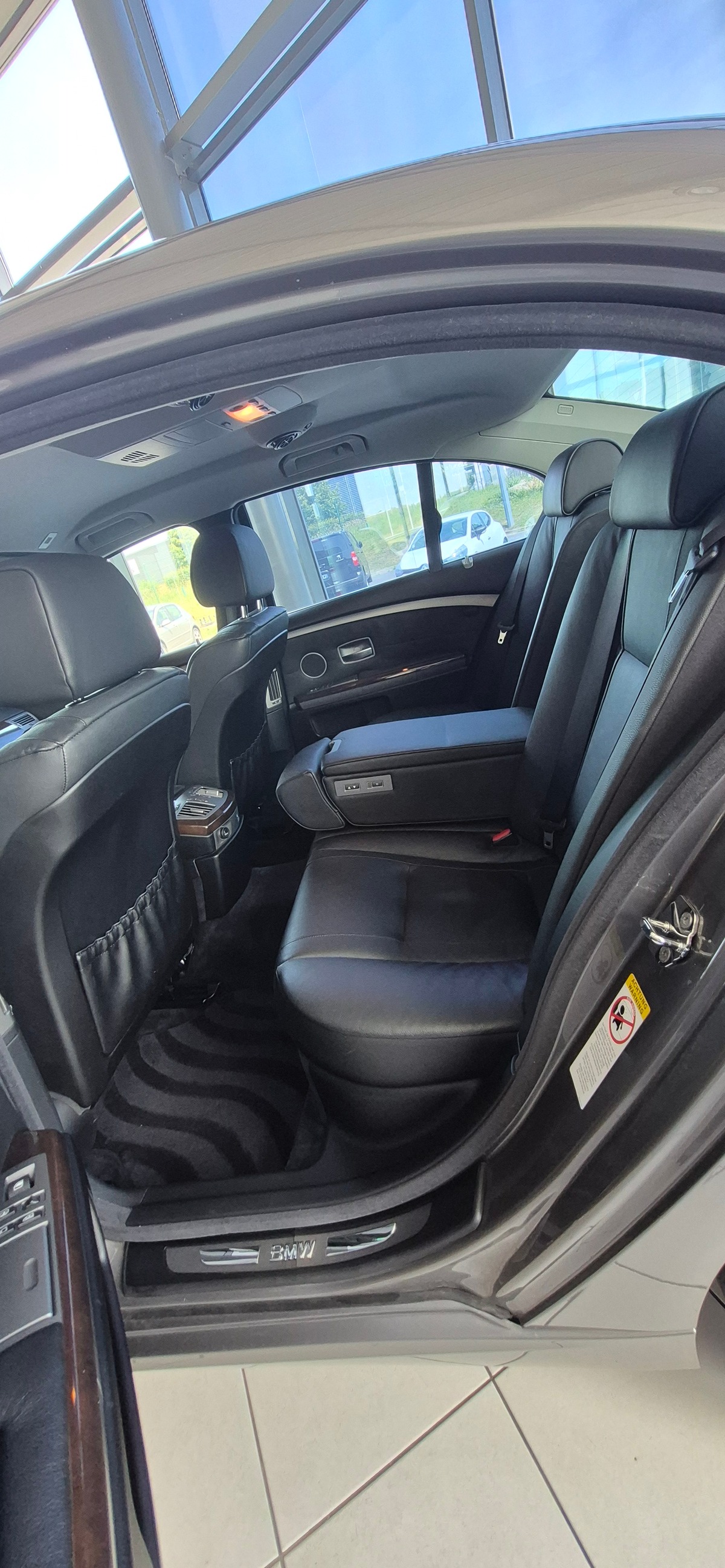 Bmw Série 7 740i 303CV