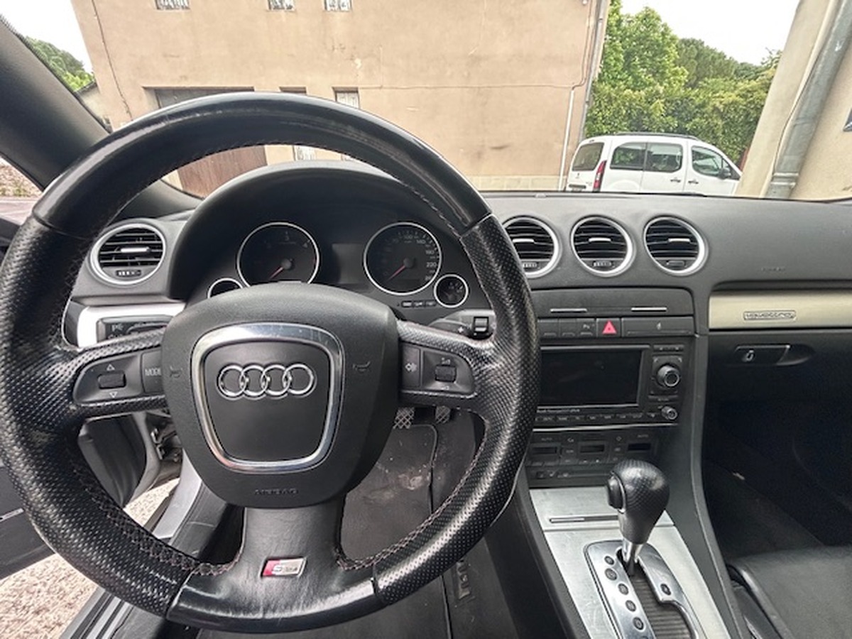 Audi A4 AUDI A4 CABRIOLET S LINE- 3L TDI 233CV -
