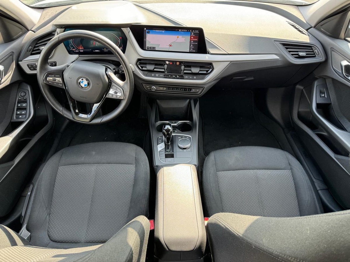 Bmw Série 1 (F40) 5 portes 116i 1.5 i 12V DCT7 109 cv Boîte auto - APPLE CARPLAY - PROCHE DU NEUF