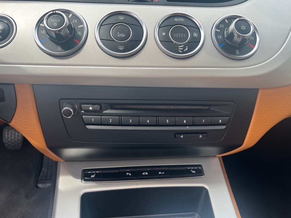 Bmw Z4 CONFORT 2.3 SDRIVE 204ch, SUIVI COMPLET, SIEGES CHAUFFANTS, BI XENON