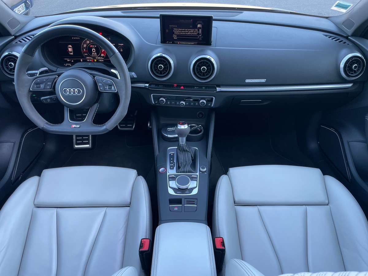 Audi RS3 berline 400 ch / toit pano / orig France