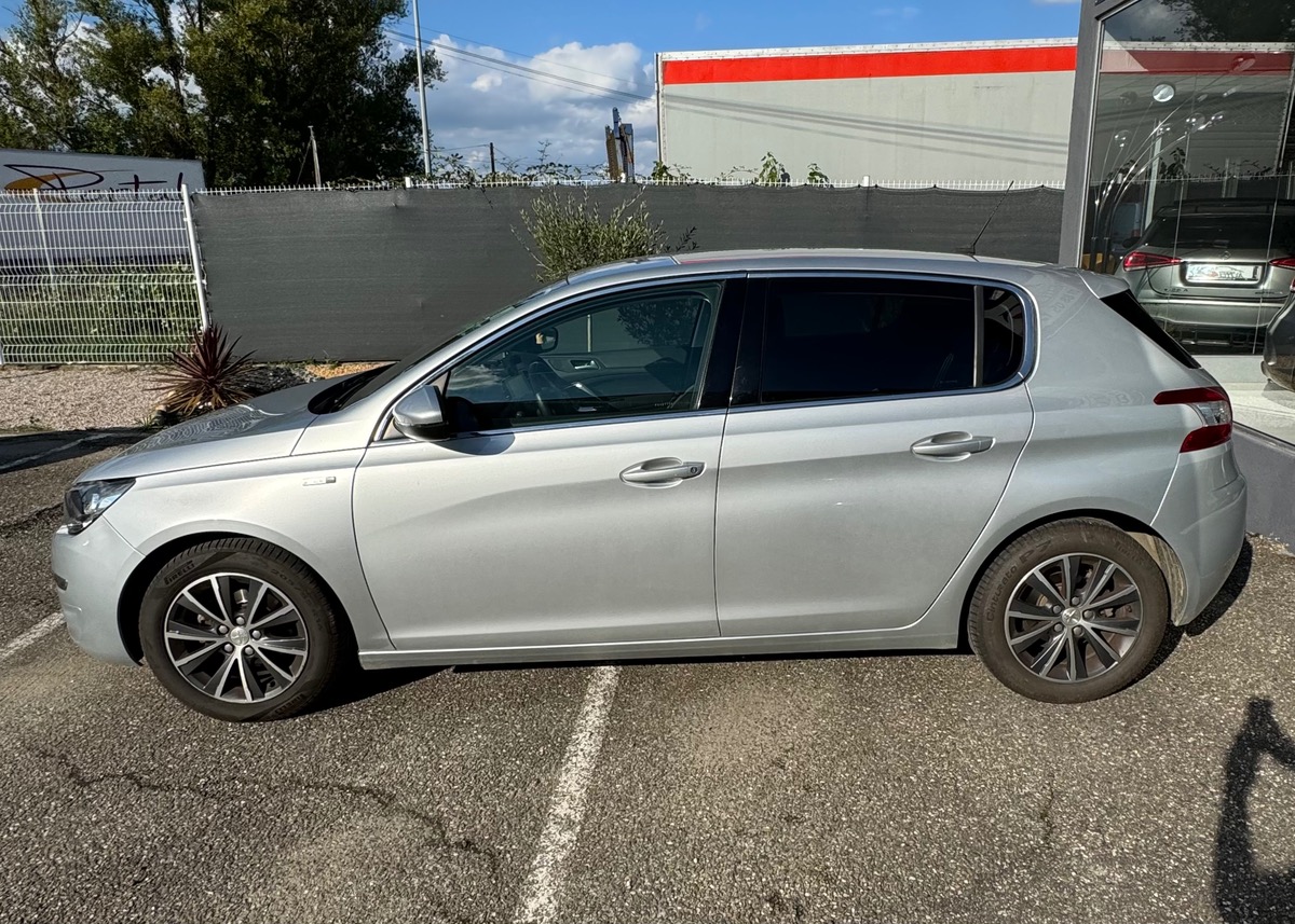 Peugeot 308 1.2 S&S 110 STYLE