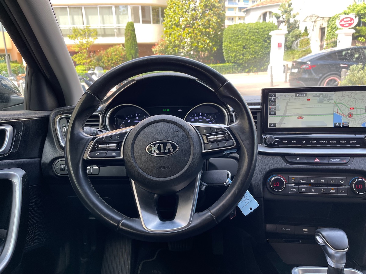 Kia Ceed 1.6 crdi 115 cv / Phase 2 / CarPlay /Caméra / Boite Auto