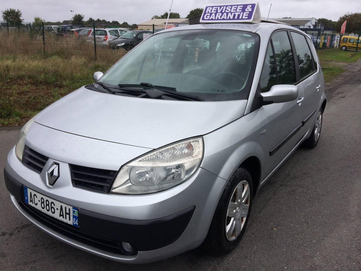 RENAULT Megane scenic 1.5 dci 105CV 108920 KM