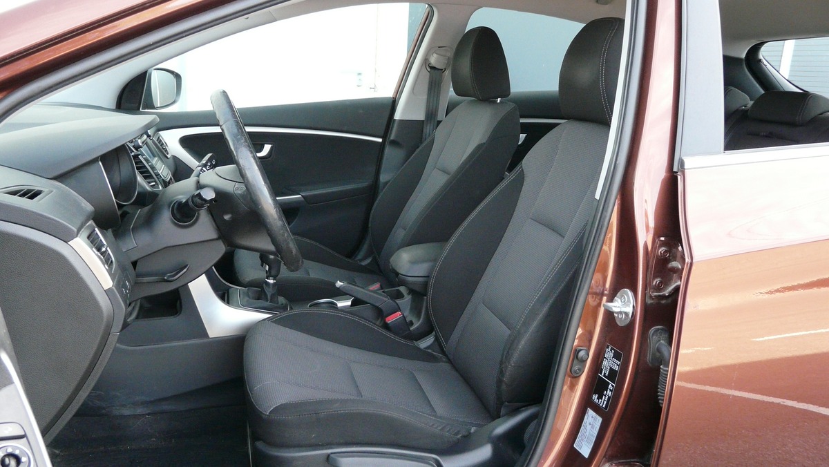 Hyundai i30 1.6 CRDI 110 PACK INVENTIVE LIMITED BD - Garantie 12 Mois